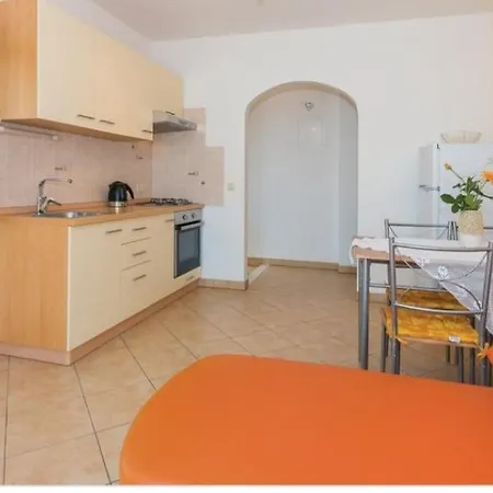 Petra Apartment *